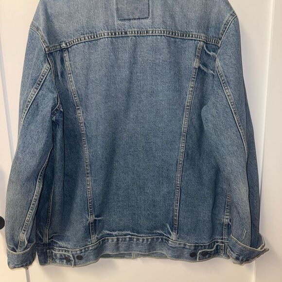 Levi's Blue Denim Jean Jacket - oversized - Picture 5 of 5